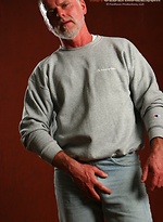 131054