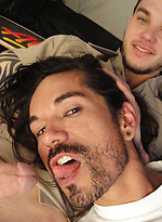 384873
