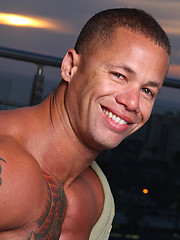 Matt Rush posing naked