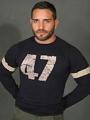 Hairy macho Edu Boxer