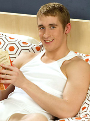 Mason Wyler posing naked in the bedroom