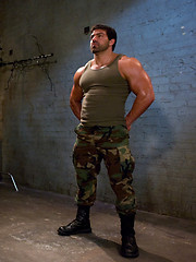 Military officer Tyler Saint ties up and fucks bodybuilder soldier Vince Ferelli