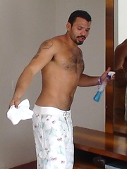 Jean Franko jerking off his uncut cock