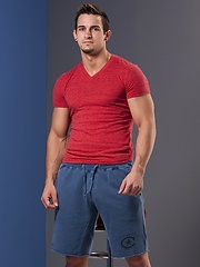 Muscle stud Phenix Saint naked