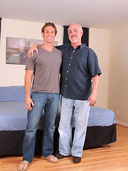 Sultry surfer with an amazing body Christian Kennedy served by Jake