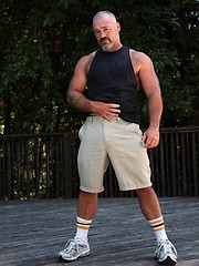 Muscle mature man Bronson Gates