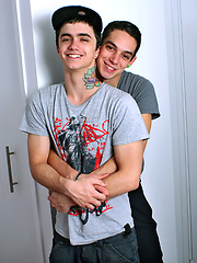 Jake Bass Satisfies Bobby Long In World Class Fuck