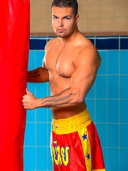 Brunette stud Keda naked