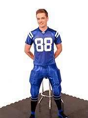 Hot muscle athletes Lucas Knight and Troy Daniels toying