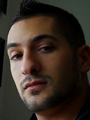 Eddie Cambio, Straight Muscle Hunk, Jerks Off on Amateur Cam