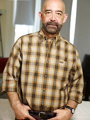 Bald daddy Tim Phillips