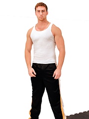 Extreme blowjob. Axel Flint, Connor Maguire.