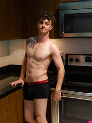 Cute Twink Cant Hold His Cum (Robert Law)