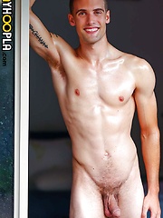 Mr. Big Dick Jason Pierce Puts On A Show!