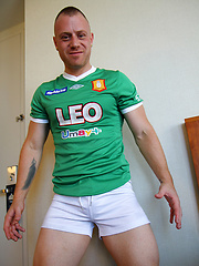 Hooking up with Saxon West