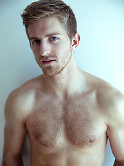 Levi Michaels & Max Carter Flip-Fuck!