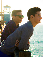 Horny twinks Roman Daniels and Liam Riley fucking in a car