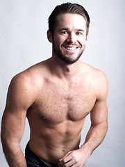 Mike de Marko Gets Jerked Off